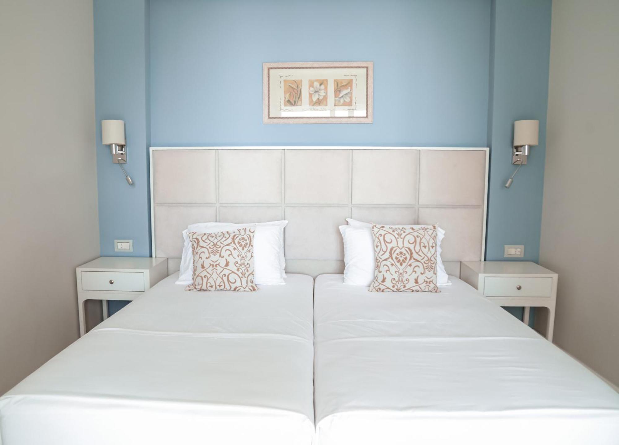 Limani Deluxe Apartments Sarandë Buitenkant foto