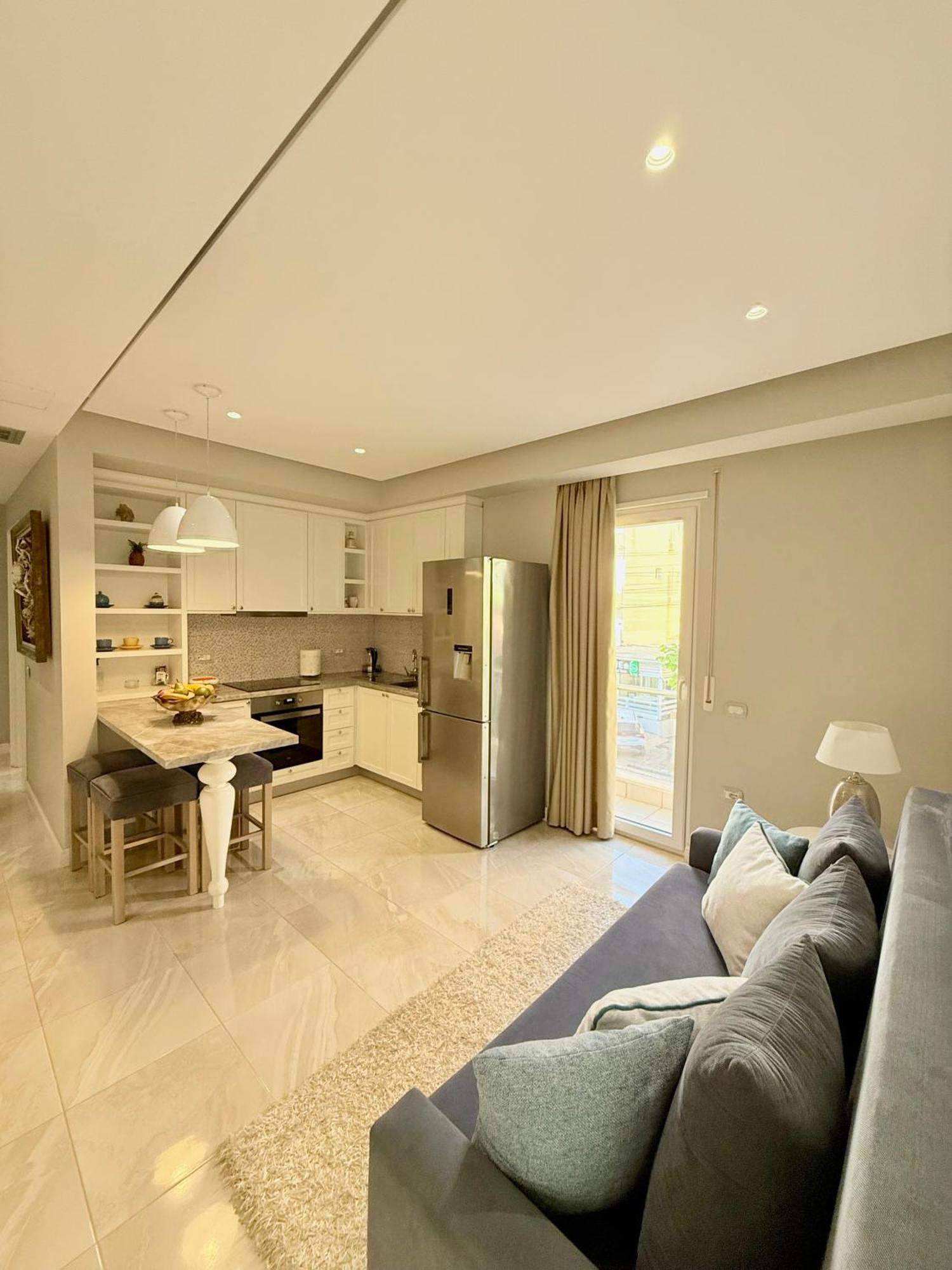 Limani Deluxe Apartments Sarandë Buitenkant foto