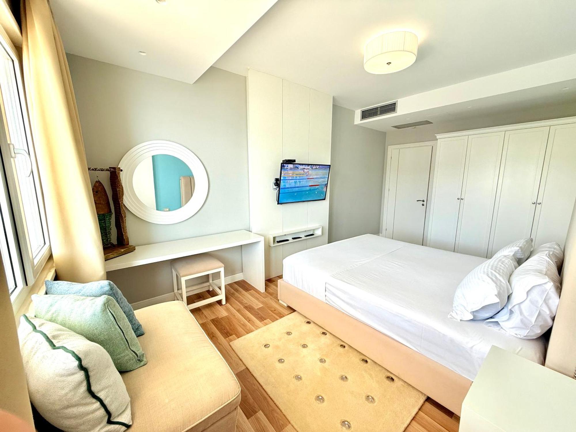 Limani Deluxe Apartments Sarandë Buitenkant foto